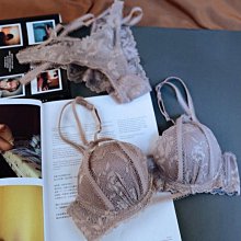 熱賣調幅中波AM收音機便攜隨身w聽小型迷你複古懷舊老人廣播電池指針 歷史價格詳細信息