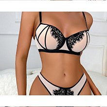 額達蕾絲胸貼女婚紗學生小胸聚攏隱形無肩帶內yi乳貼矽膠禮fu性感美背 歷史價格詳細信息