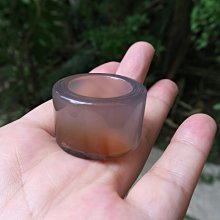 玉髓緣 扳指 巴西.俏色．玉髓板指( 國際圍22 號 內徑22.5 mm)，編號-R25 歷史價格詳細信息