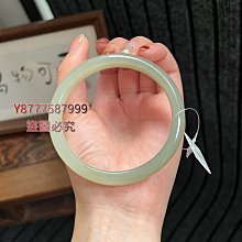 天然和田玉63.2圈口冰種晴水漸變手鐲 63.2*10.5*7.5 送證書 料子冰潤細膩 翡翠 手鐲 收藏【二手】【大唐盛世】-880 價格比較,價格查詢,歷史價格詳細信息