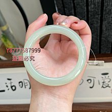 天然和田玉57.5圈口冰種晴水美人條手鐲 57.5*7.9*6.3 送證書 料子冰潤細膩 翡翠 手鐲 收藏【二手】【大唐盛世】-894 歷史價格詳細信息