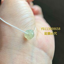 冰膠雪花棉淺淺藍翡翠珠珠  尺寸卡7.95完美無紋裂淺淺的淡藍色底色有 翡翠 飾品 收藏【二手】【微淵古董】-711 歷史價格詳細信息