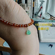 天然翡翠 18k 冰起光 水滴 掛件 吊墜 有證書 冰起光的料子 淡綠色 小圓蛋是 翡翠 飾品 收藏【二手】【微淵古董】-2589 歷史價格詳細信息