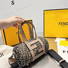 《爺爺的微笑》皇冠文化 荷西．路易．桑貝德羅 無劃記 I139 歷史價格詳細信息