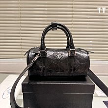 【一品香包】新款Prada托特包 洋氣手提包單肩包斜挎包 時尚感十足 出街必備 歷史價格詳細信息