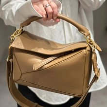 LOEWE Puzzle 拼圖經典小牛皮手提/斜背兩用包(小款)(黑色) A510P60X41 1100 歷史價格詳細信息