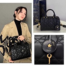 美國代購 D家 2024新款camp 經典刺繡 雙扣 郵差包斜跨包*附購證 歷史價格詳細信息