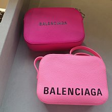 代購BALENCIAGA 巴黎世家 hourglass 鱷魚壓紋 沙漏包 s/xs號 金扣 歷史價格詳細信息