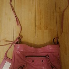 balenciaga 粉色真品小包 歷史價格詳細信息
