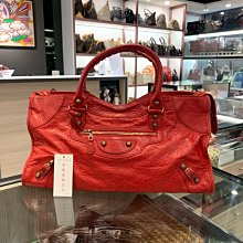 ⭐️ 香榭屋精品店 ⭐️ BALENCIAGA B.深灰色鱷魚壓紋皮革銀釦斜背包 (B5630) 歷史價格詳細信息