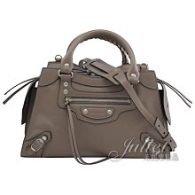 BALENCIAGA NEO Classic City 展示品 中型 金釦鱷魚紋裸膚色牛皮手提/肩背機車包(正白污點) 歷史價格詳細信息