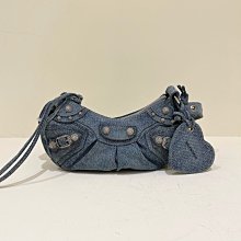 BALENCIAGA Le Cagole 雙背帶鱷魚壓紋牛皮迷你可頌包(亮綠色) 歷史價格詳細信息