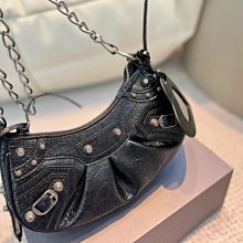 自有二手書 甜點師傅的祕密推理：嫌犯請先享用 / 圓神 歷史價格詳細信息