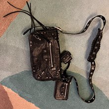 BALENCIAGA Le Cagole XS 小羊皮半月可頌包(粉色) 671309 1VG9Y 5812 歷史價格詳細信息