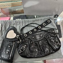 近全新 Balenciaga class City 鉚釘 皮革 紅色 機車包 歷史價格詳細信息