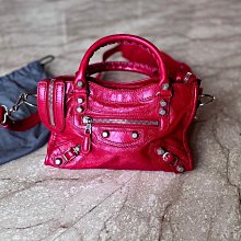 真皮 巧小背 ????[ 公司貨] 超輕與柔韌體驗 側背 手提 單肩 小方 休閒 【 032】 歷史價格詳細信息