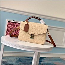 LV 路易威登 POCHETTE FéLICIE M64064 歷史價格詳細信息