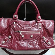 近全新 Balenciaga class City 鉚釘 皮革 紅色 機車包 歷史價格詳細信息