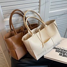 高級質感腋下包半月包女小眾設計女包包2023流行夏季月牙包手提 歷史價格詳細信息