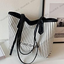 女生包包 女士手提包 時尚簡約夏季2023新款印花收納包 單肩斜挎包 歷史價格詳細信息