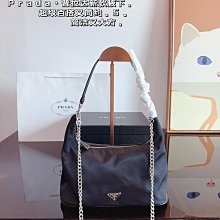 『瑤瑤代購』PRADA手提包 頂級貨 原單大牌 時尚百搭出街必備尼龍腋下包麻將包單肩斜挎包47HJ36 歷史價格詳細信息