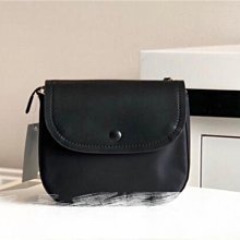 熱銷款上線ab雙面女包   防水尼龍單肩斜挎拉鏈隔層翻蓋設計小包agssb包包 歷史價格詳細信息