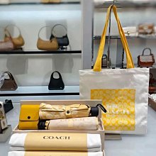全新品牌COACH，漂亮的購物包，有磁扣、內拉鍊袋。！ 40x38cm 歷史價格詳細信息