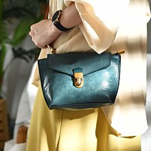 〖精品皮具〗0416 GAK 2022原創新款手工頭層軟牛皮多隔層迷你雙肩背包復古植鞣皮女包包 歷史價格詳細信息