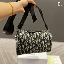 Jisoo代購 Dior絲綢高品質戴妃包 時尚女式手提包 小巧精緻時尚單肩包 歷史價格詳細信息