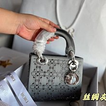 Jisoo代購 CHANEL新款輕便帆布休閒鞋 厚底女款小白鞋 春秋高品質板鞋 歷史價格詳細信息