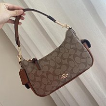 Jisoo代購 CHANEL新款輕便帆布休閒鞋 厚底女款小白鞋 春秋高品質板鞋 歷史價格詳細信息