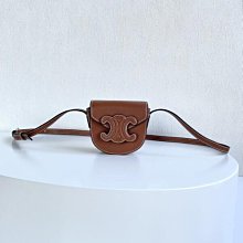 Jisoo代購 CELINE簡約秋冬靴子 純色簡約馬丁靴 女式高品質經典中筒靴 歷史價格詳細信息