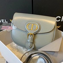 芸芸二手 PRADA普拉達 Re-Edition 2005金典銀扣 腋下包 細肩帶 手提包 女款 黑色 歷史價格詳細信息