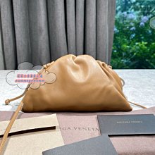 【BOTTEGA VENETA 寶緹嘉】簡約經典手工編織小牛皮大款手拿包商商務包萬用包(藍黑) 歷史價格詳細信息