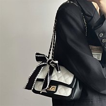 【現貨精選】菱形格加厚壓棉衛衣秋冬韓版新款時尚個性顯瘦無帽圓領上衣女 歷史價格詳細信息