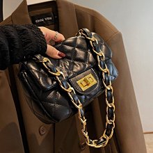 【現貨精選】菱形格加厚壓棉衛衣秋冬韓版新款時尚個性顯瘦無帽圓領上衣女 歷史價格詳細信息