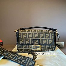 二手芬迪FENDI 駝色經典 老式滿花牛皮 內裡滿花防水布 腋下包 半月包（現貨實拍）不議價 歷史價格詳細信息