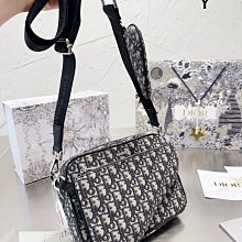 Jisoo代購 Dior絲綢高品質戴妃包 時尚女式手提包 小巧精緻時尚單肩包 歷史價格詳細信息