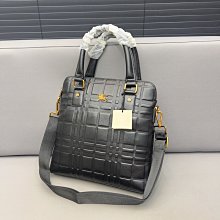 【BURBERRY 巴寶莉】新款雙面兩用喀什米爾羊毛圍巾(卡其駝色) 歷史價格詳細信息
