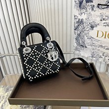 Jisoo代購 D家d*ior 雙肩包 專櫃最新????進口帆布配小牛皮隨心裝  永不過時 必備單品 歷史價格詳細信息