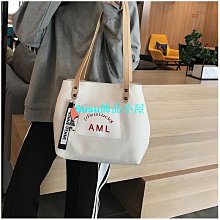 ins 包包大容量百搭超火的單肩女包寬肩帶大氣水桶包少女沙灘包百搭韓國小清新水桶包日系斜跨夏天斜挎包 流行 歷史價格詳細信息