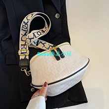 韓版女包 馬鞍包 斜背包  號女生包包 手機包 翻蓋質感側背包  方包 時尚百搭包包女 肩背包 歷史價格詳細信息