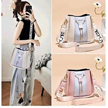 女生包包 春季流行蕾絲腋下包 2022新款上新洋氣小方包 簡約韓系蕾絲單肩小包 斜背包 肩背包 歷史價格詳細信息