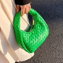 小眾設計小包包女秋百搭2024新款高級感水桶包斜挎包網紅爆款單肩枕頭包-悅享樂購滿599免運 歷史價格詳細信息