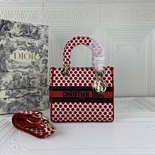 精品館正品Dlor迪奧 2020新款 lady dior戴妃包 刺繡菱格系列肩背包 手提側背包 斜挎包 女生購物包精緻女包 價格比較,價格查詢,歷史價格詳細信息