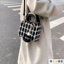 爆款包包女網紅小熊印花單肩水桶包百搭斜挎包 流行 精品 歷史價格詳細信息