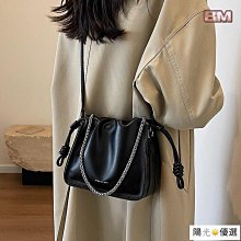 包包女 側背包 小方包 時尚百搭可愛毛毛絨單肩斜挎小包包女2024新款網紅學生鏈條潮韓版-潮流前線 歷史價格詳細信息