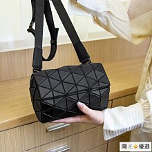 日本菱格包包女 幾何女包 手提包包 斜背包 通勤托特包 肩背包女 單肩斜跨包 兩用包 大 歷史價格詳細信息