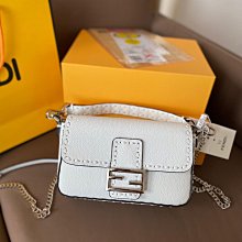 【時尚街頭風】法式反戴前進帽女款秋冬日系短檐鴨嘴帽男復古英倫風貝雷報童帽子 歷史價格詳細信息