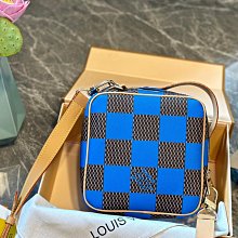 『瑤瑤代購』L家 小方包 最新款 頂級貨 原單大牌 時尚百搭經典腰包丹寧牛仔駱駝包單肩斜挎包42HJ636 歷史價格詳細信息